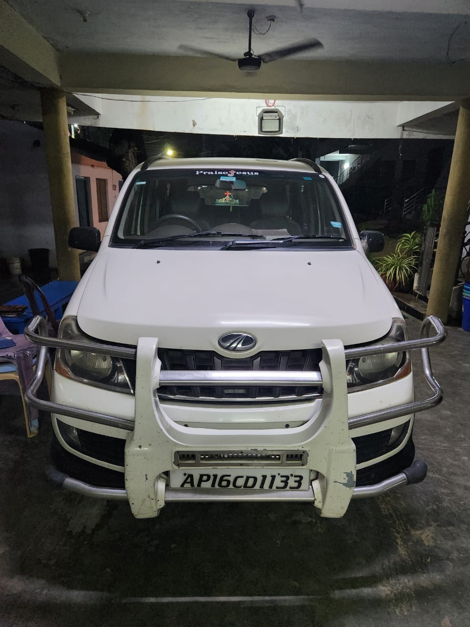 Mahindra Xylo(2009-2012) D4